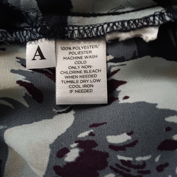 The Loft Print Blouse - Picture 8 of 8